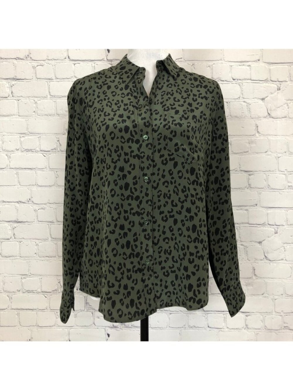 Rails Kate Blouse Size XS Olive Cheetah 100% Silk